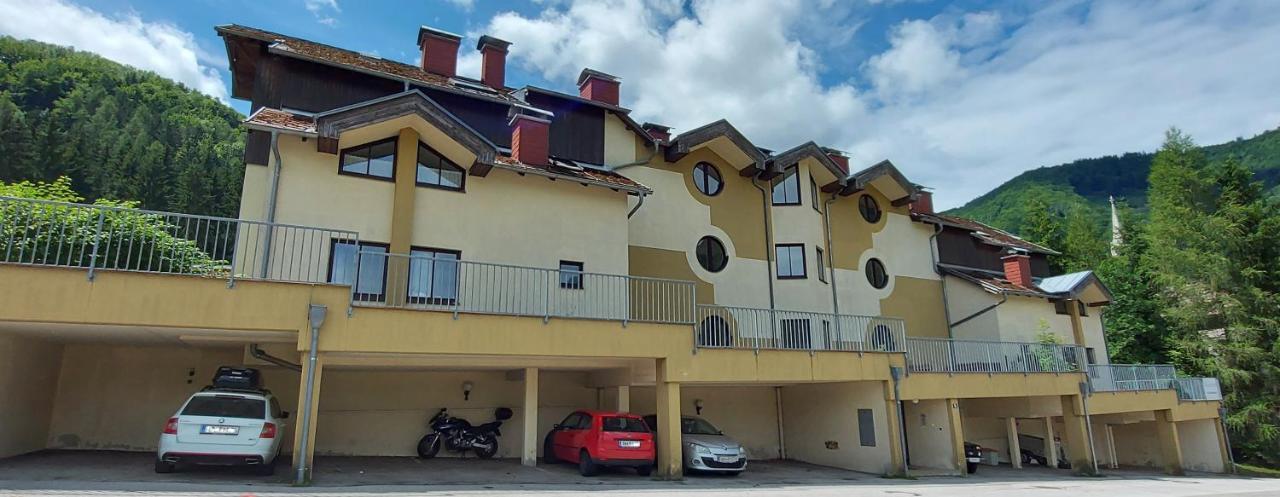 Ferienwohnung Bergspass Gaming Exterior photo